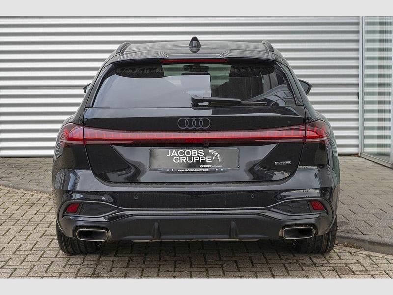 Neu Audi A5 Ambiente 367 PS (269 kW) 2025 Schwarz Kombi