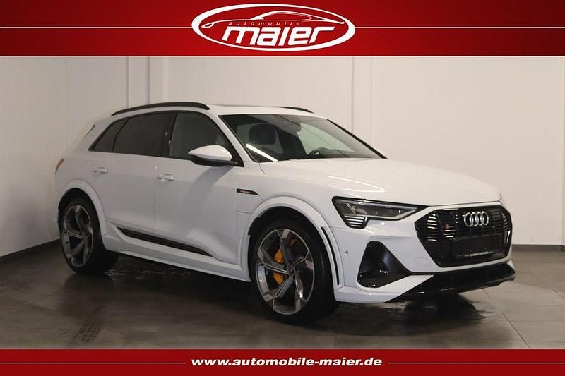Gletscherweiã metallic Gebraucht 2021 Audi e-tron Sport SUV | 35.900 € (Superpreis) - Bild 1/4