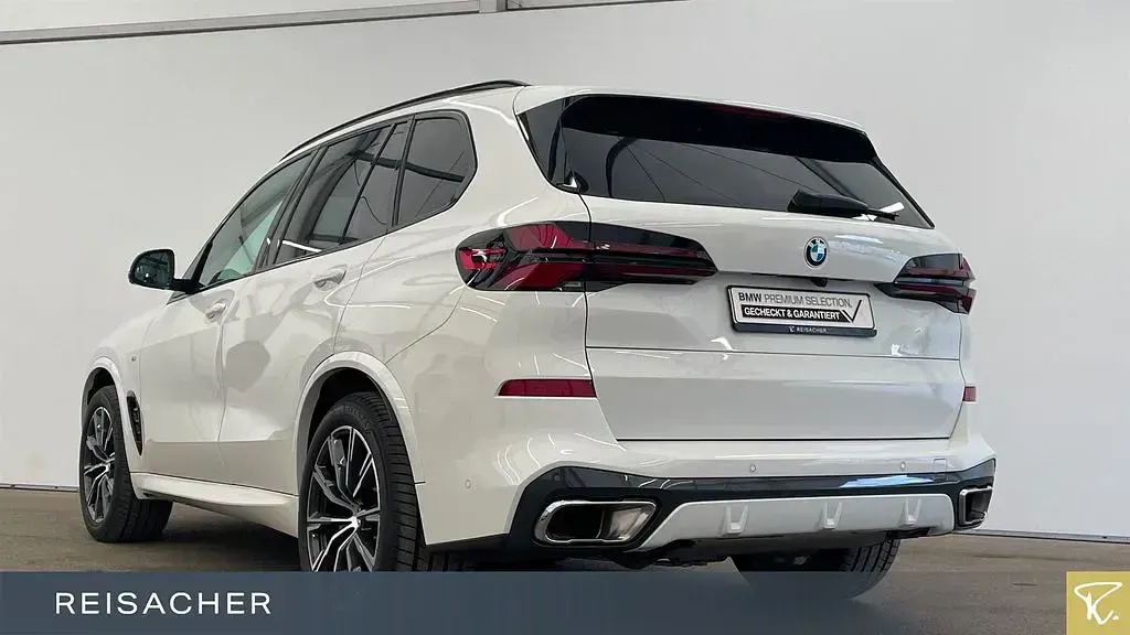Gebraucht BMW X5 M Sport 298 PS (219 kW) 2025 Weiß SUV