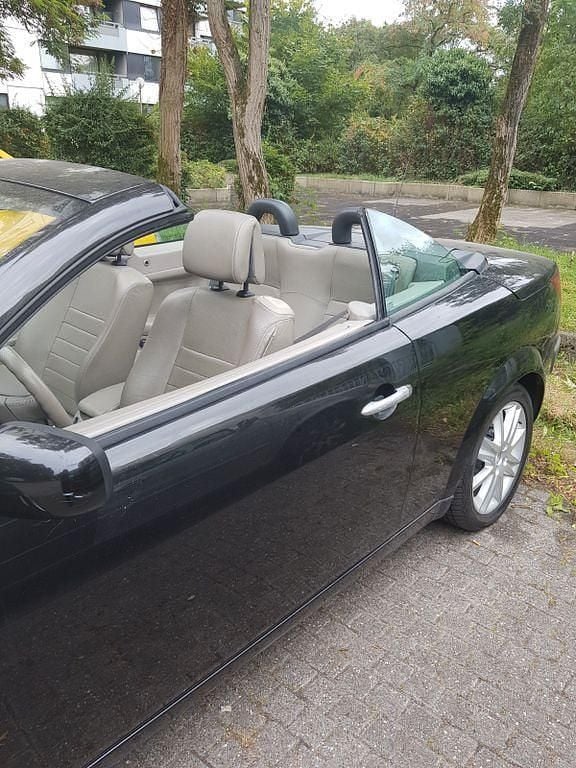 Schwarz Gebraucht 2003 Renault Mégane Cabriolet Cabrio | 1.655 € (Superpreis) - Bild 1/4