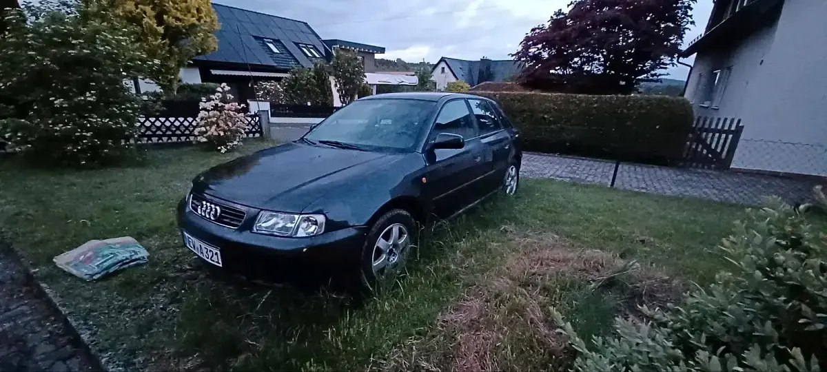 Używany Audi A3 125 KM (91 kW) 1999 Czarny Hatchback