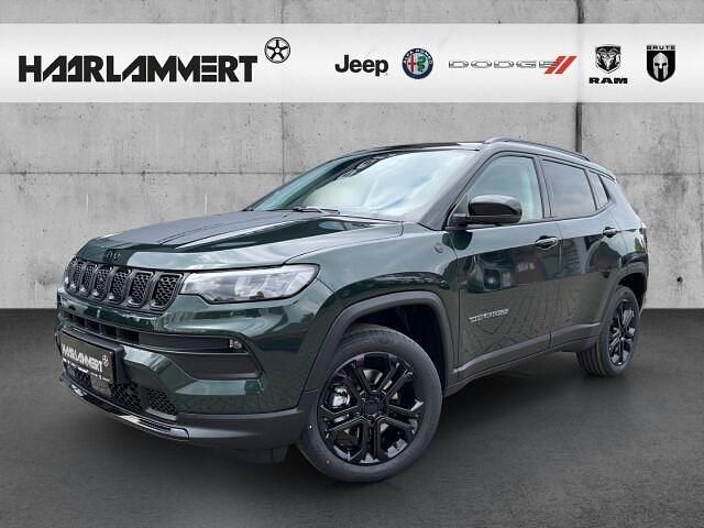 Neu Jeep Compass North 131 PS (96 kW) 2025 Gruen SUV