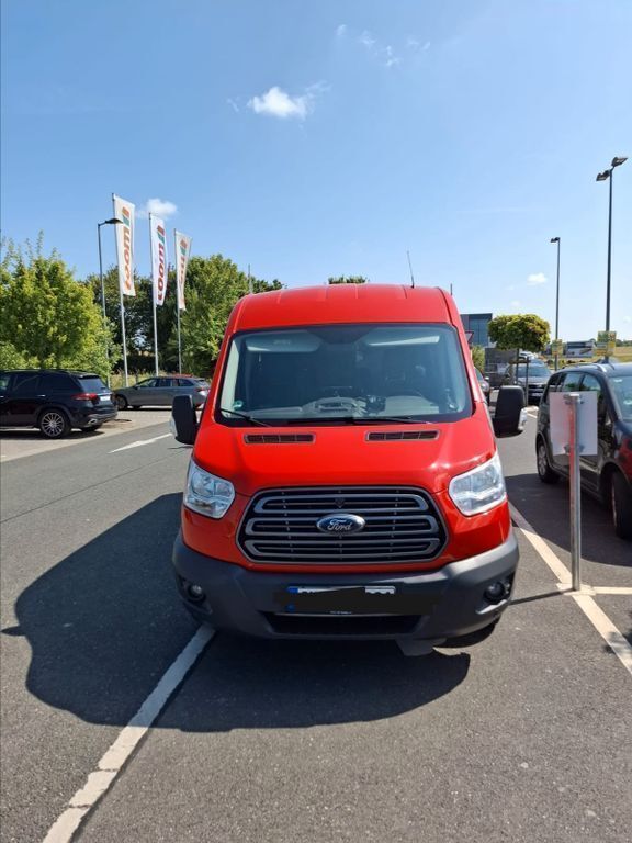 Rot Gebraucht 2018 Ford Transit Van / Kleinbus | 19.900 € (Fairer Preis) - Bild 1/4