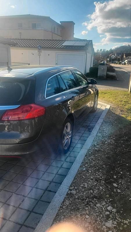 Gebraucht Opel Insignia 160 PS (117 kW) 2011 Grau Kombi