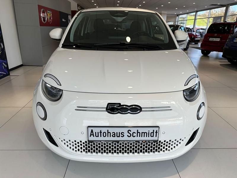 Gebraucht Fiat 500e 86 kW (118 PS) 2023 Weiß Kleinwagen