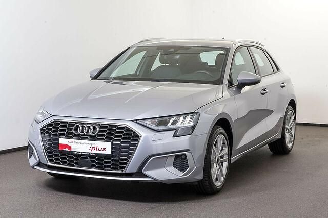 Gebraucht Audi A3 Advanced Plus 116 PS (85 kW) 2024 Florettsilber metallic Limousine