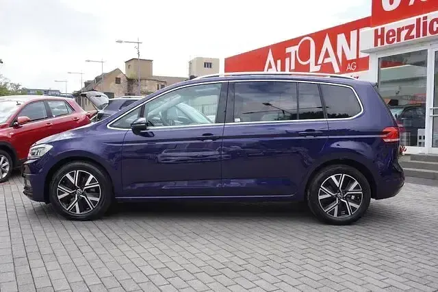 Gebraucht VW Touran Highline 150 PS (110 kW) 2023 Andere Van / Kleinbus