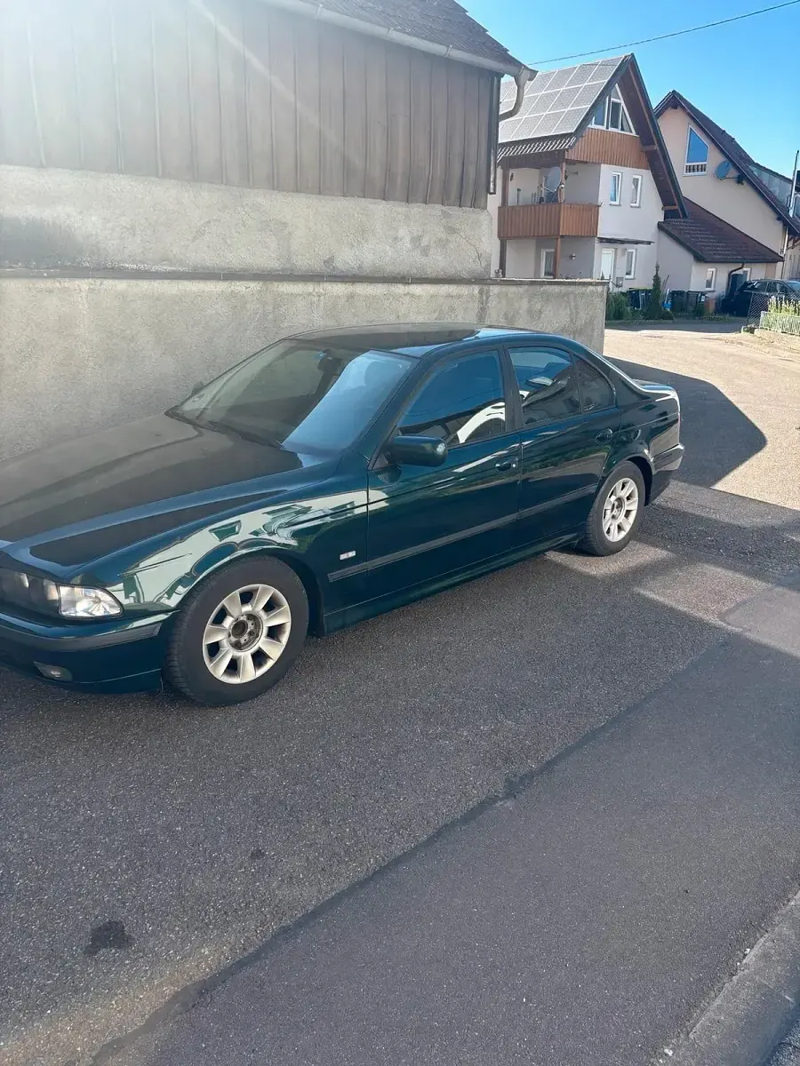 Używany BMW 320 170 KM (125 kW) 1997 Zielony Sedan/Limuzyna