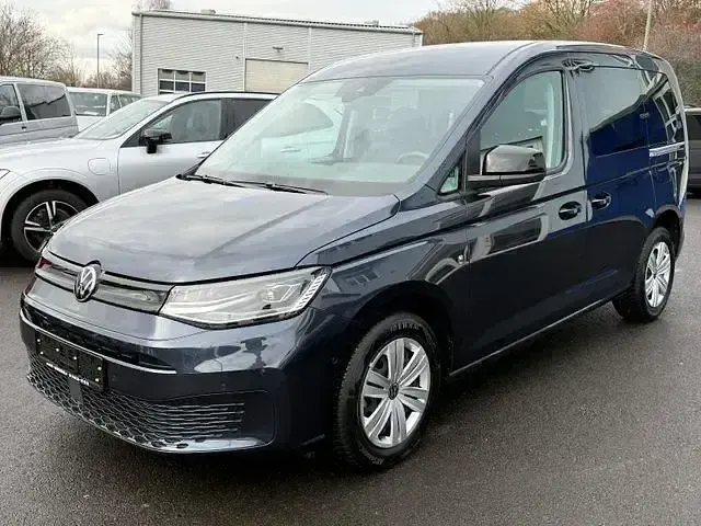 Second-hand VW Caddy 122 CP (89 kW) 2024 Albastru Monovolum