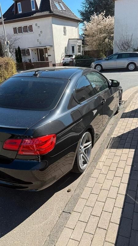 Gebraucht BMW 320 M Performance 184 PS (135 kW) 2011 Schwarz Coupé