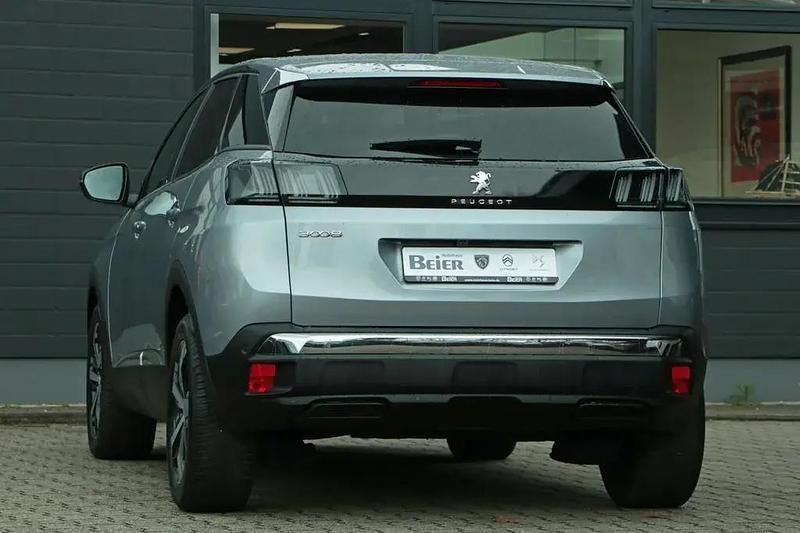 Gebraucht Peugeot 3008 Allure 131 PS (96 kW) 2022 Grau SUV