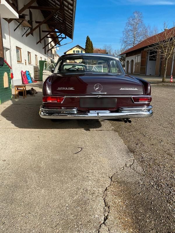 Gebraucht Mercedes W111 150 PS (110 kW) 1966 Violet Coupé