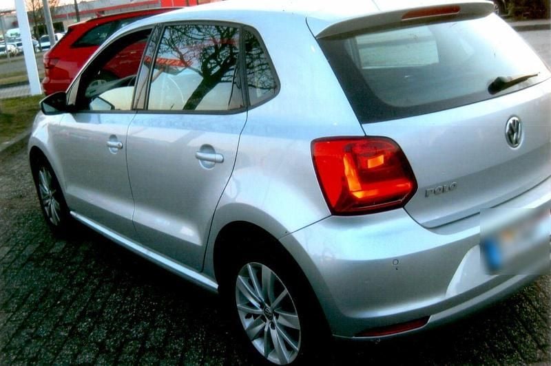 Gebraucht VW Polo Comfortline 60 PS (44 kW) 2017 Silber Kleinwagen