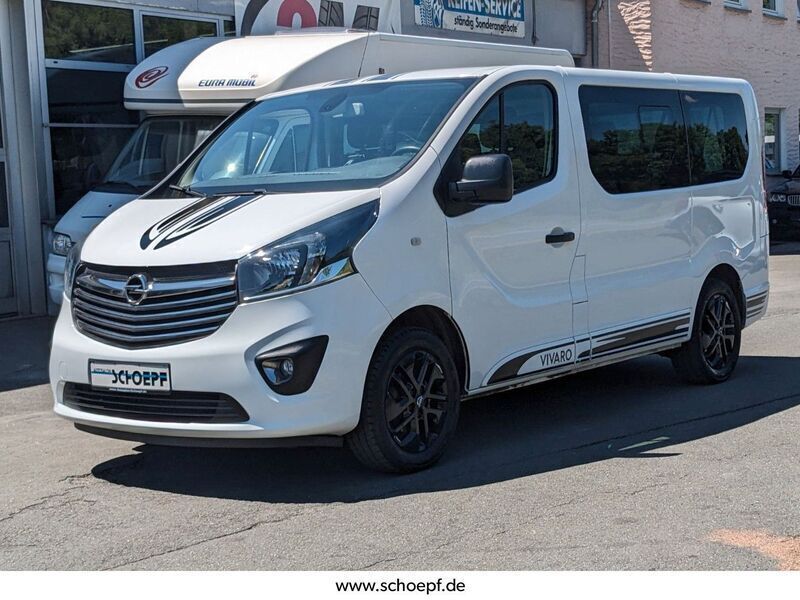 Weiß Gebraucht 2017 Opel Vivaro Sport Van | 15.790 € (Fairer Preis) - Bild 1/4
