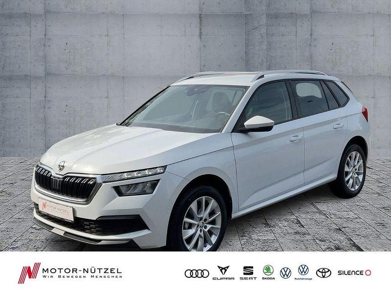 Moonweiss metallic Gebraucht 2022 Skoda Kamiq Style SUV | 24.930 € (Fairer Preis) - Bild 1/4