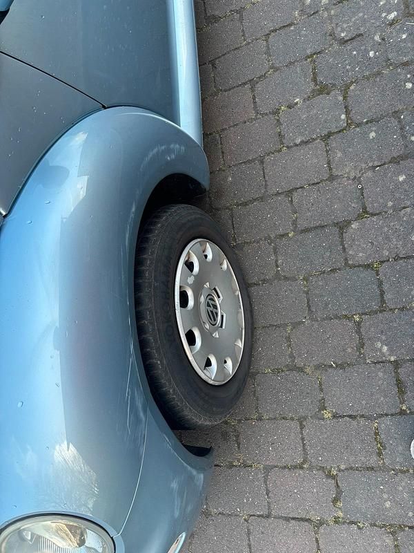 Gebraucht VW Beetle Cabriolet 105 PS (77 kW) 2003 Blau Cabrio