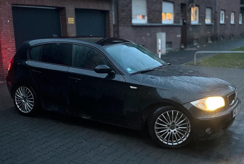 Gebraucht BMW 120 180 PS (132 kW) 2007 Schwarz Kleinwagen