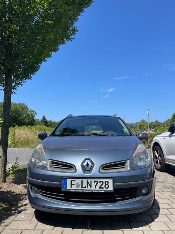 Blau Gebraucht 2008 Renault Clio II Dynamique Limousine | 1.800 € (Guter Preis) - Bild 1/4
