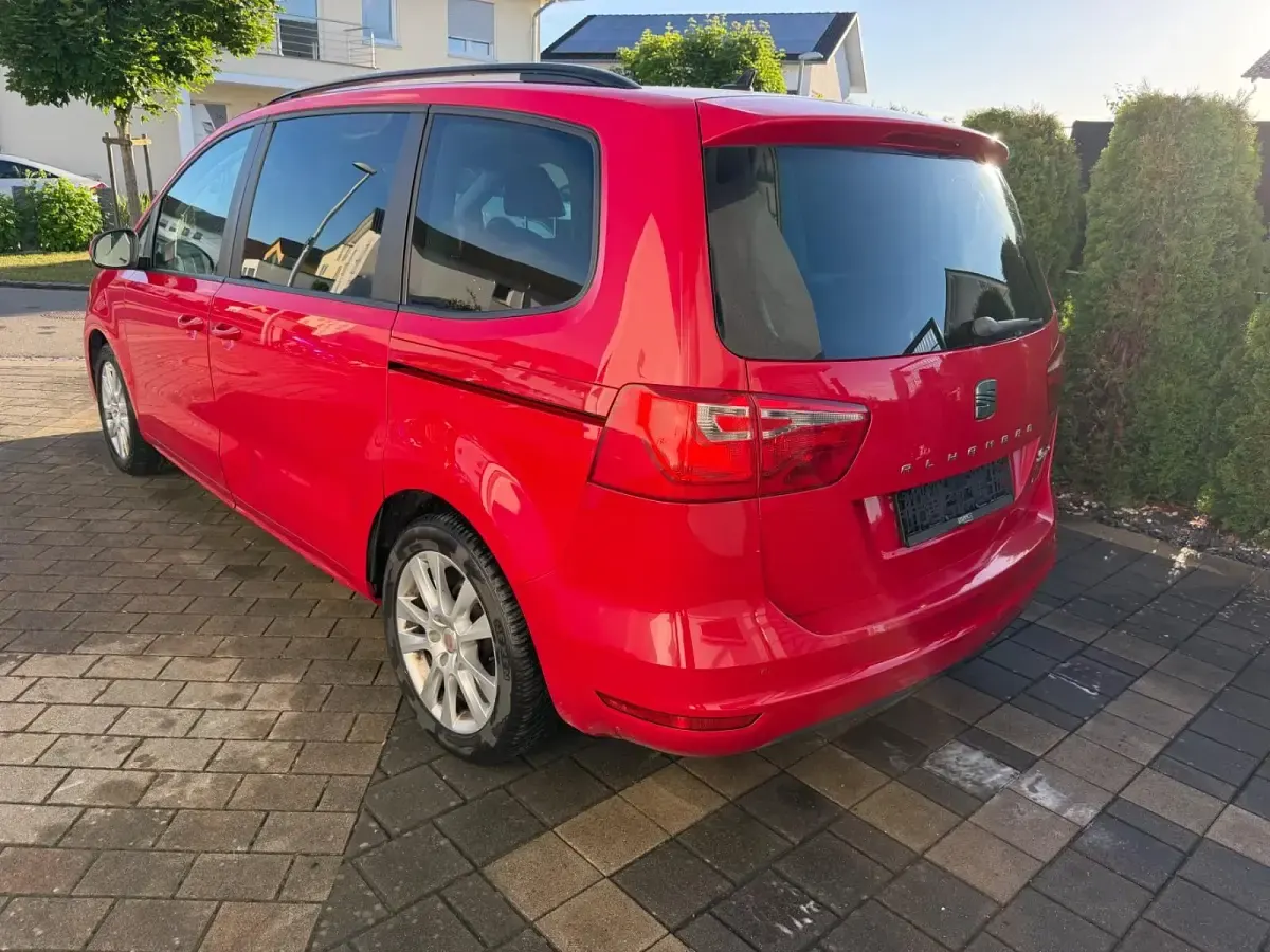 Gebraucht Seat Alhambra 140 PS (102 kW) 2011 Rot Van / Kleinbus