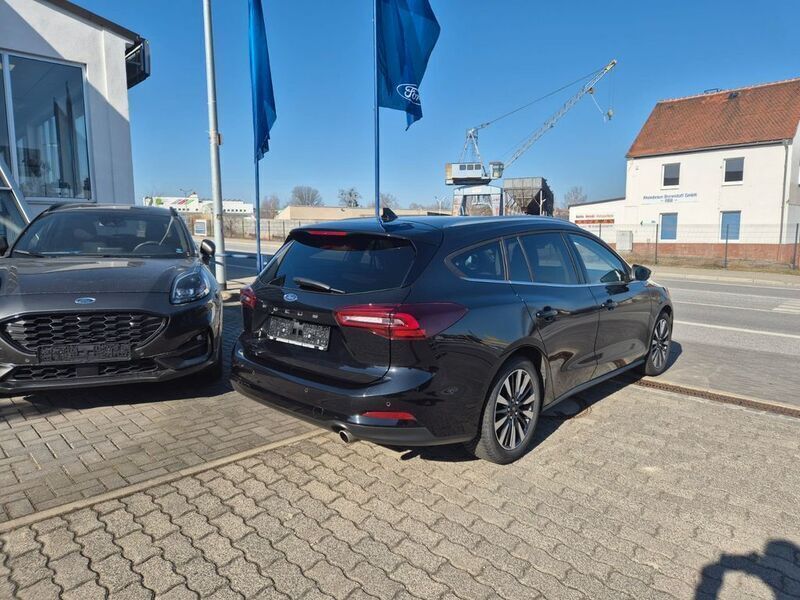 Gebraucht Ford Focus Titanium X 116 PS (85 kW) 2023 Schwarz Limousine