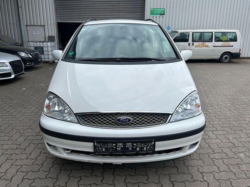 Gebraucht Ford Galaxy Trend 116 PS (85 kW) 2004 Weiß Van / Kleinbus