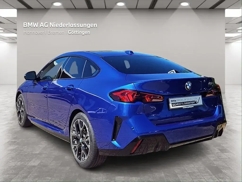 Gebraucht BMW 220 Shadowline 156 PS (114 kW) 2025 Blau Coupé
