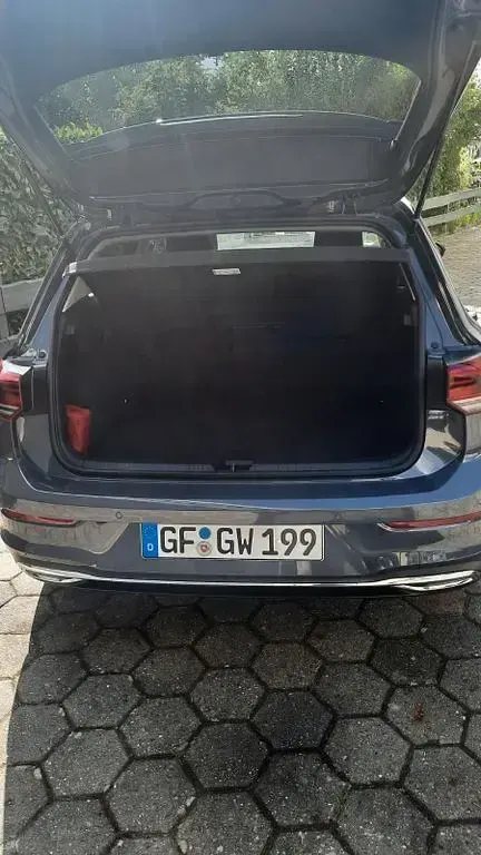 Gebraucht VW Golf VIII Move 150 PS (110 kW) 2023 Grau Limousine