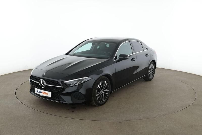 Używany Mercedes A180 Progressive 116 KM (85 kW) 2023 Sedan/Limuzyna