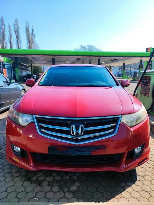 Rot Gebraucht 2009 Honda Accord Limousine | 6.300 € (Fairer Preis) - Bild 1/4