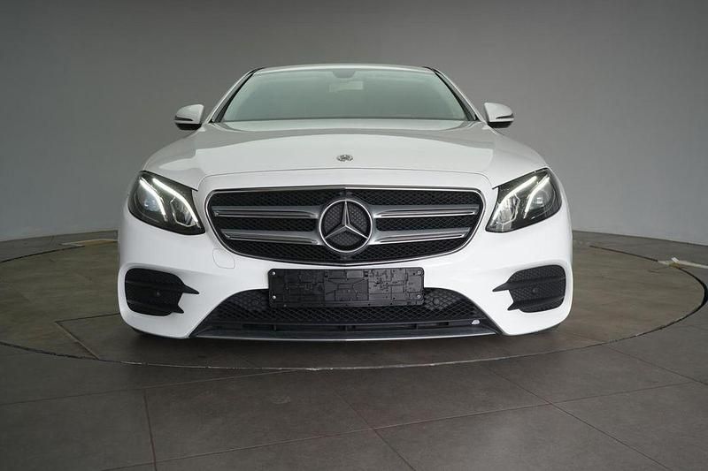Gebraucht Mercedes E300 AMG 245 PS (180 kW) 2019 Weiß Limousine