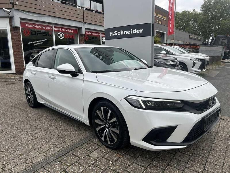 Gebraucht Honda Civic Elegance 143 PS (105 kW) 2024 Weiß Limousine