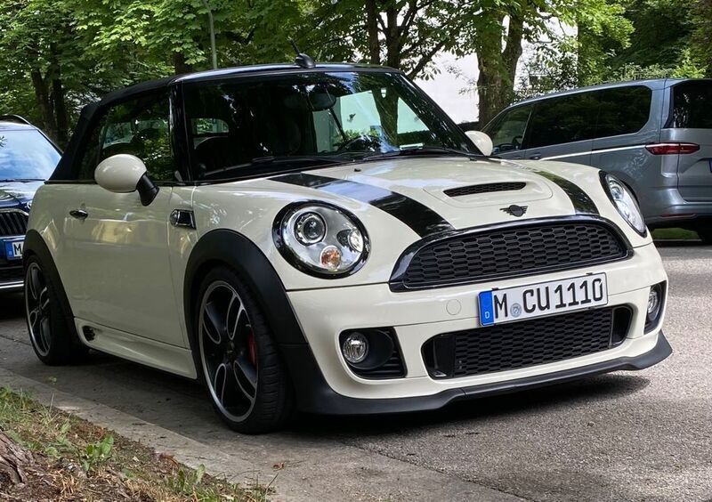 Andere außenfarben Gebraucht 2015 Mini John Cooper Works Kleinwagen | 19.999 € (Fairer Preis) - Bild 1/4