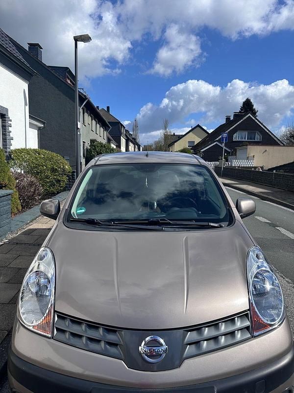 Second-hand Nissan Note Acenta 110 CP (80 kW) 2006 Hatchback