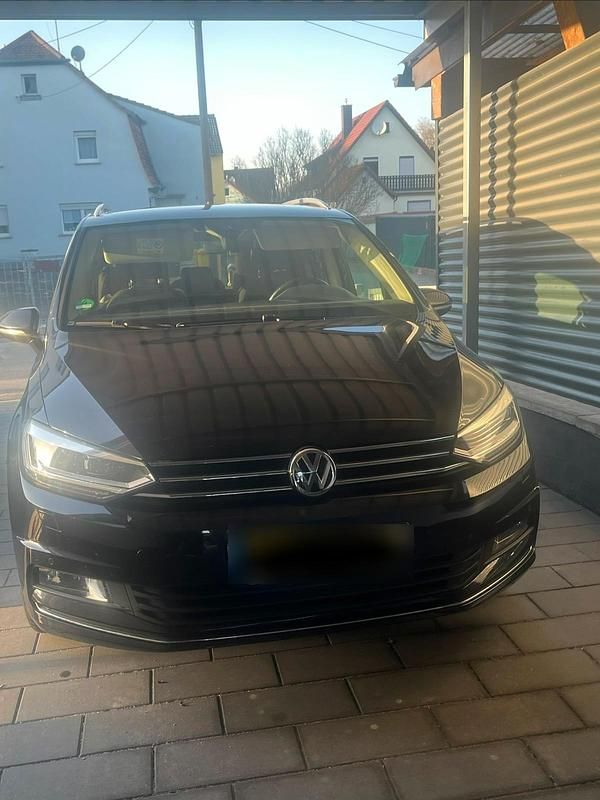 Gebraucht VW Touran Highline 150 PS (110 kW) 2016 Schwarz Van / Kleinbus