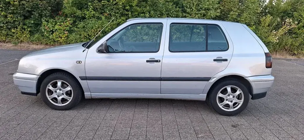 Gebraucht VW Golf III 75 PS (55 kW) 1997 Grau Limousine