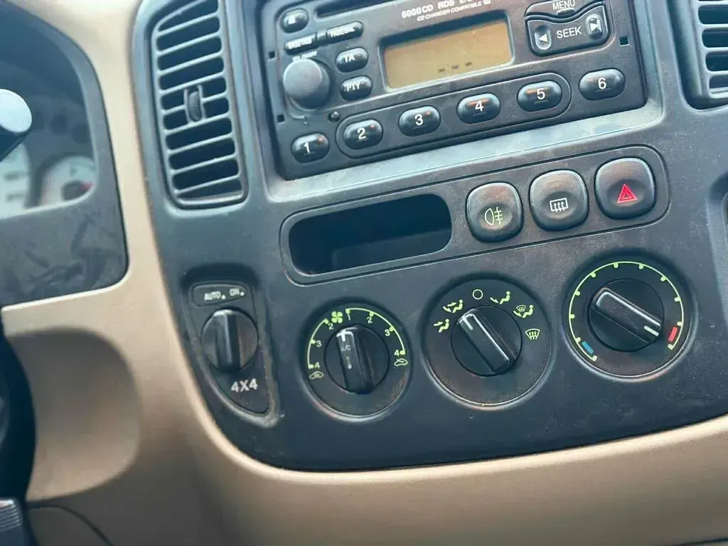 Second-hand Ford Maverick 124 CP (91 kW) 2003 SUV