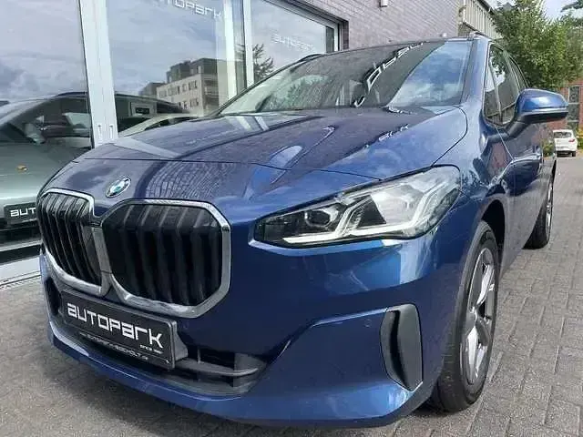 Gebraucht BMW 218 Luxury Line 136 PS (100 kW) 2025 Phytonicblau Coupé