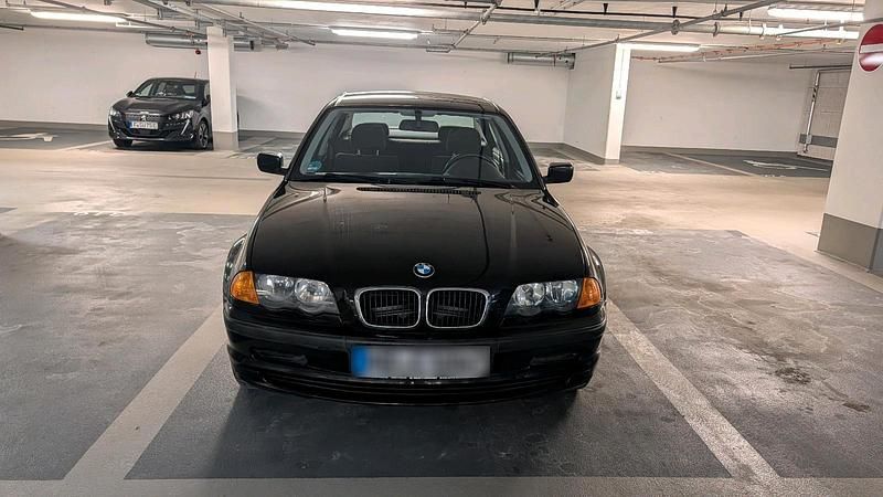Gebraucht BMW 316 105 PS (77 kW) 2000 Schwarz Limousine