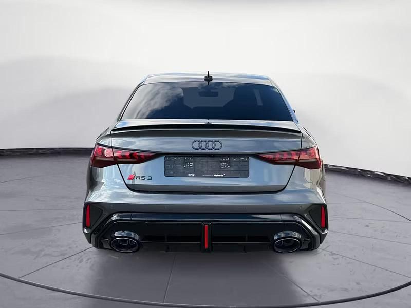 Gebraucht Audi RS3 Sport 400 PS (294 kW) 2025 Grau Limousine