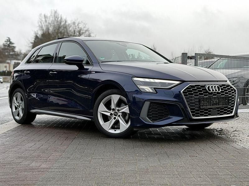 Gebraucht Audi A3 S-Line 116 PS (85 kW) 2022 Blau Limousine