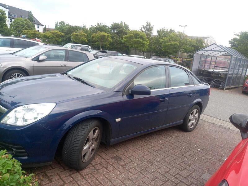 Blau Gebraucht 2007 Opel Vectra Limousine | 2.500 € (Fairer Preis) - Bild 1/4