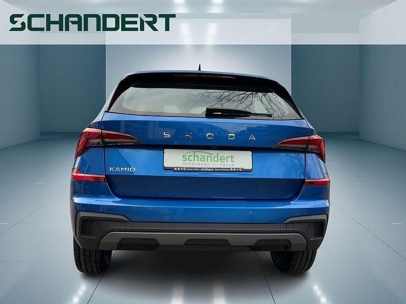 Neu Skoda Kamiq 95 PS (69 kW) 2026 Raceblau metallic SUV