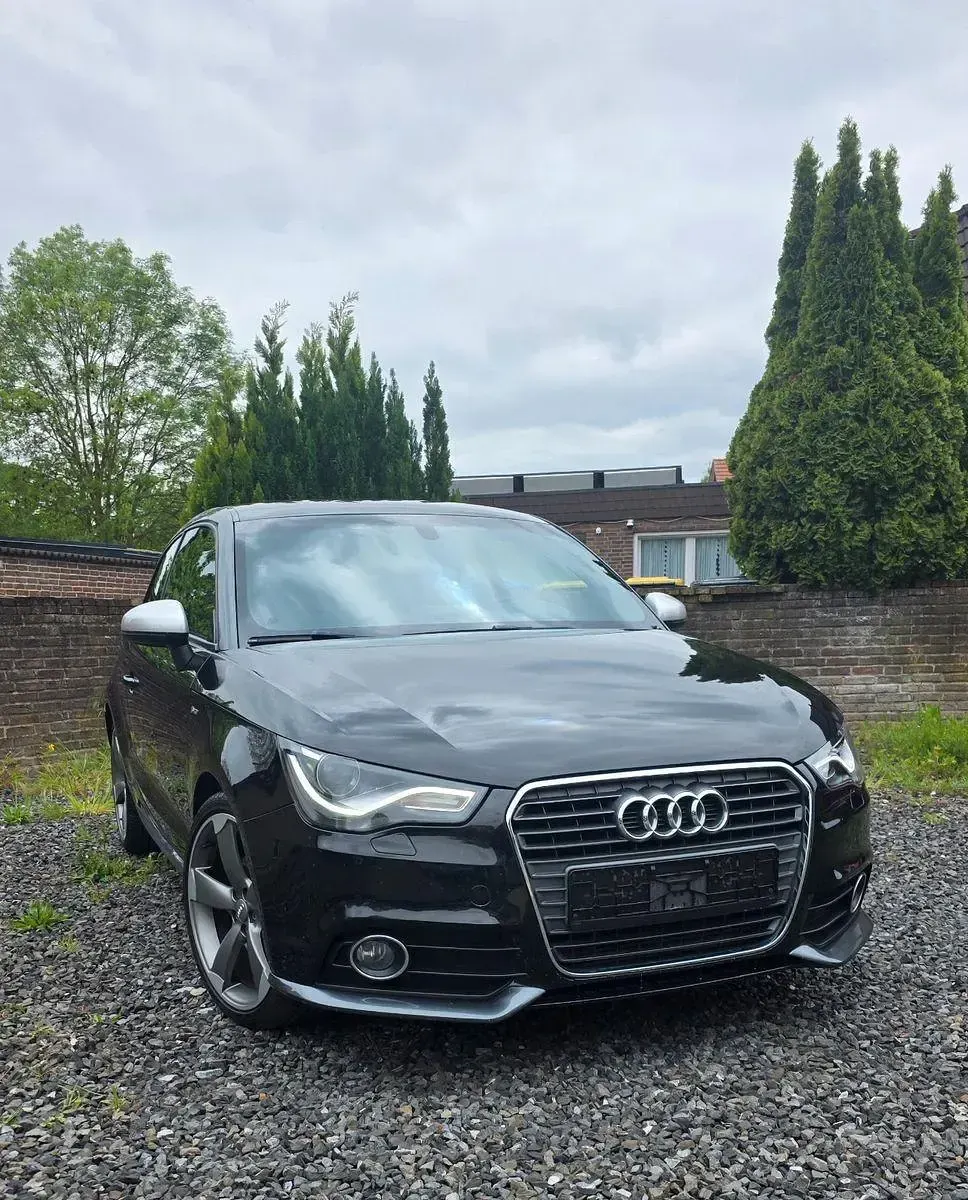 Gebraucht Audi A1 S-Line 185 PS (136 kW) 2012 Schwarz Kleinwagen
