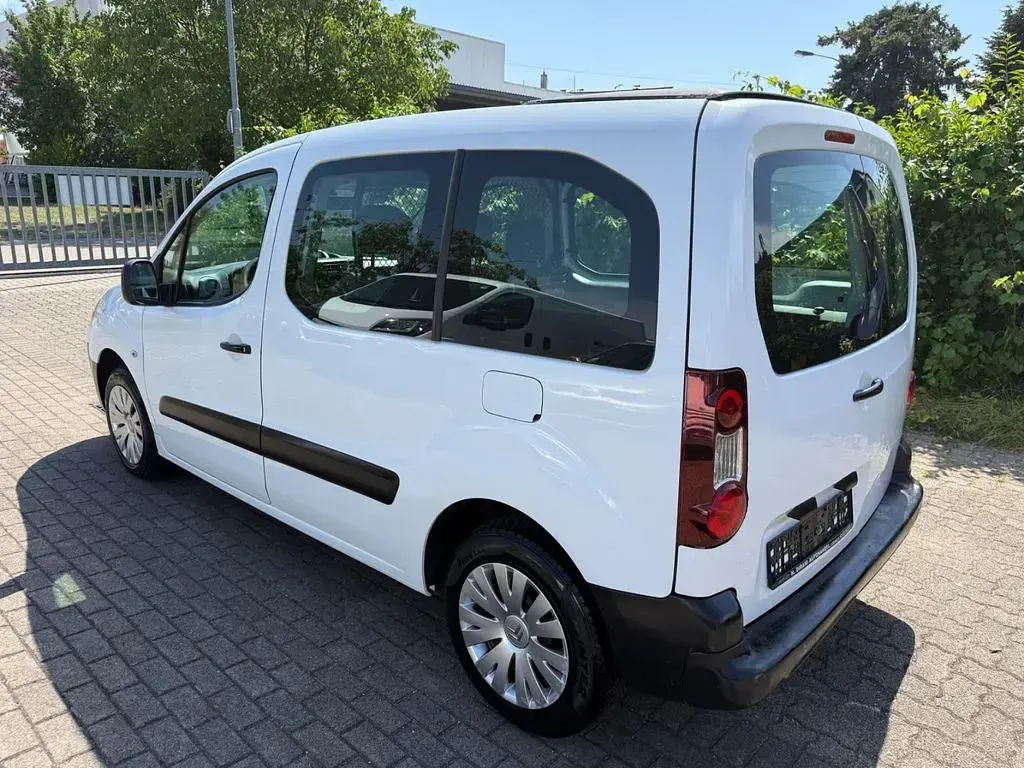 Gebraucht Citroën Berlingo 98 PS (72 kW) 2014 Weiß Van / Kleinbus