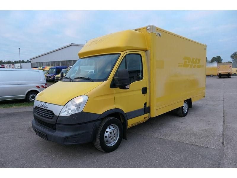 Gebraucht Iveco Daily 106 PS (77 kW) 2012 Gelb Van
