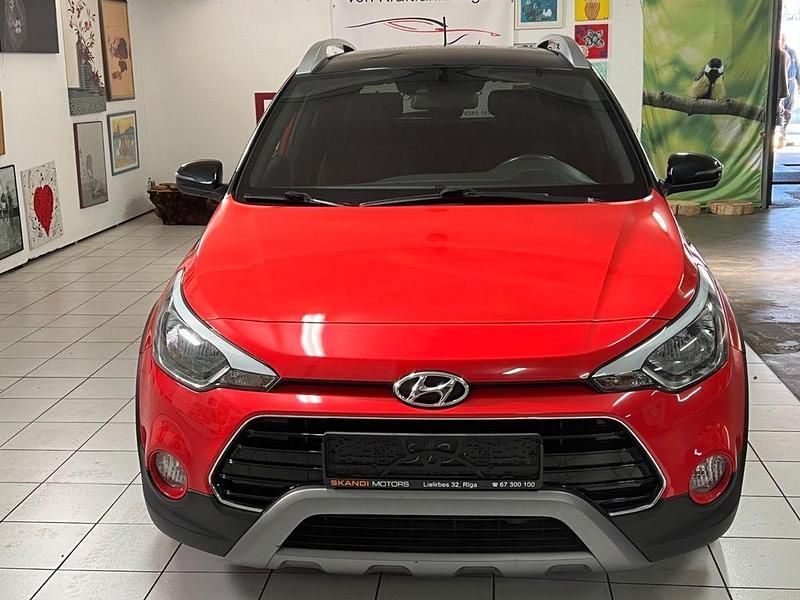 Gebraucht Hyundai i20 Active 101 PS (74 kW) 2021 Orange Kleinwagen