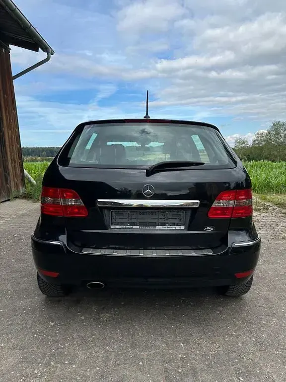 Gebraucht Mercedes B170 116 PS (85 kW) 2008 Schwarz Van / Kleinbus