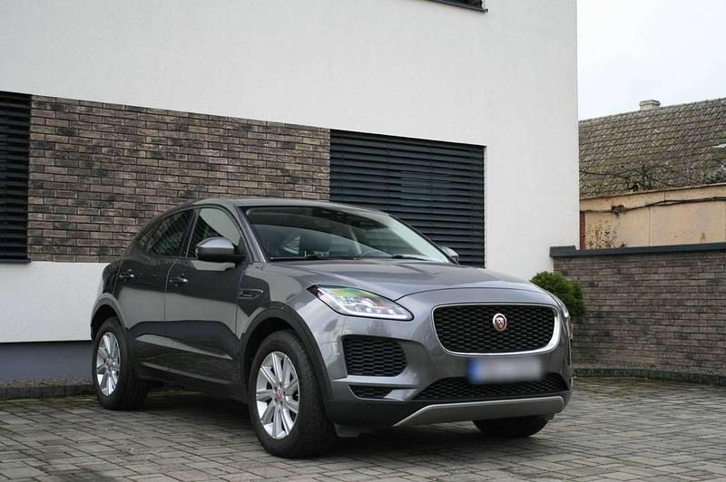 Gebraucht Jaguar E-Pace R-Dynamic 150 PS (110 kW) 2019 Grau SUV