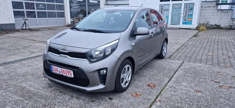 Braun Gebraucht 2017 Kia Picanto Edition 7 Kleinwagen | 7.499 € (Fairer Preis) - Bild 1/4