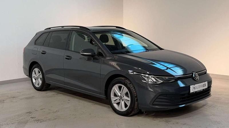 Second-hand VW Golf VIII Life 150 CP (110 kW) 2022 Gri Break